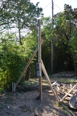 Temp electrical pole